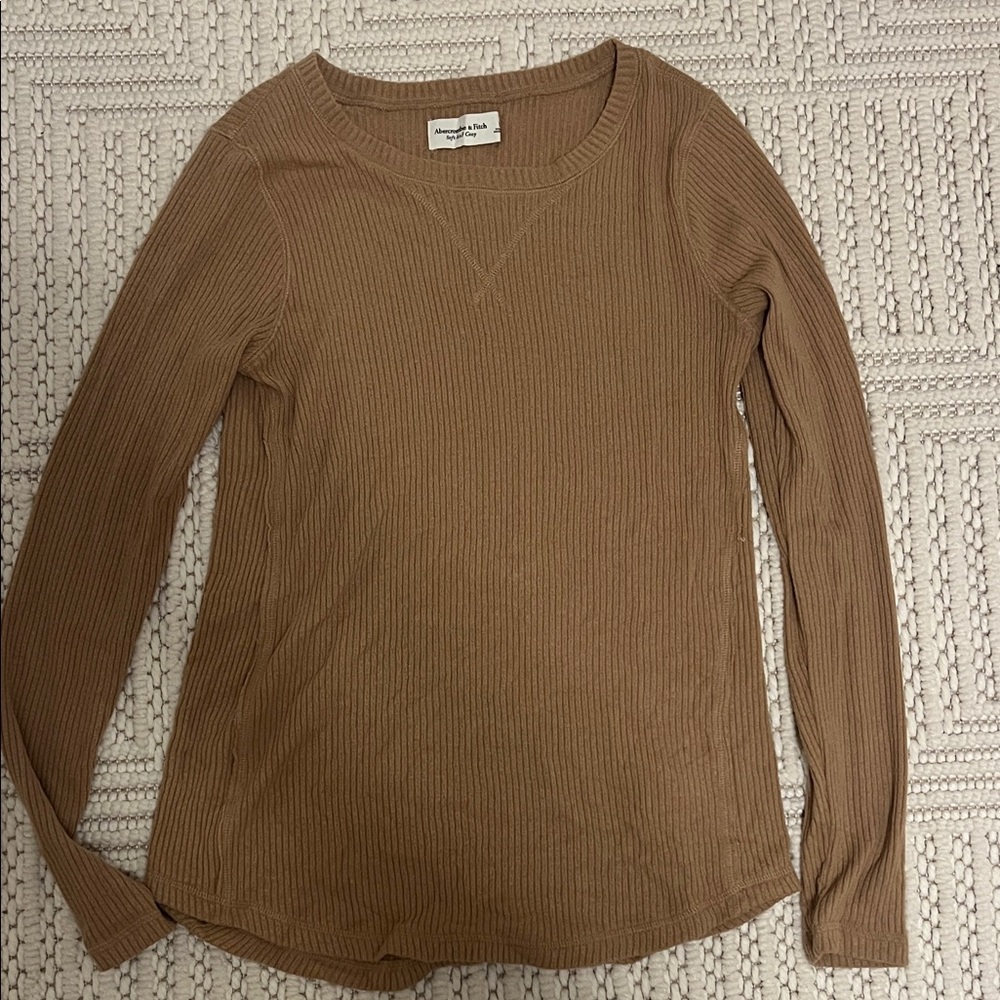 NWOT: Abercrombie & Fitch Henley